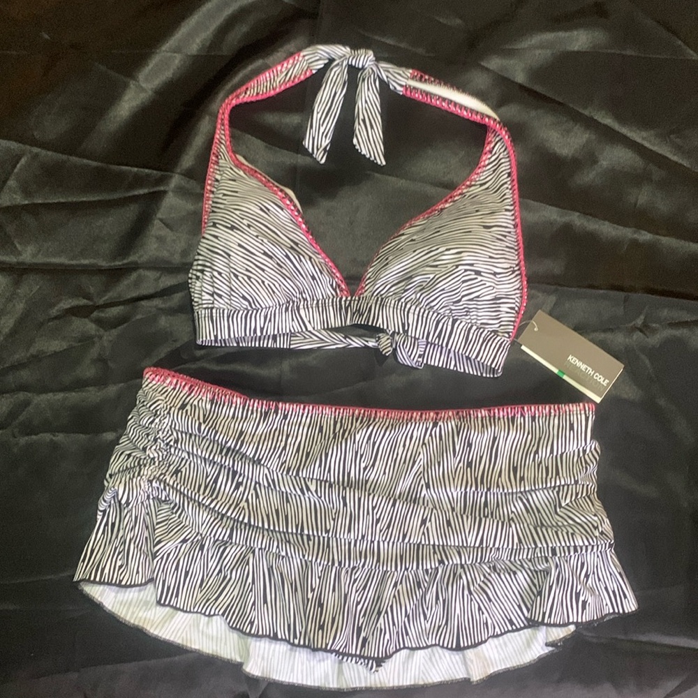 Kenneth Cole two piece bathing suit, Brand New with tags. SizeLarge.